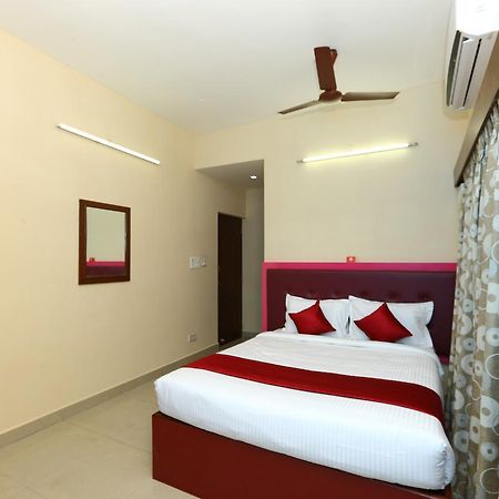 Oyo 8410 Rajeswari Tower Hotel เชนไน ภายนอก รูปภาพ