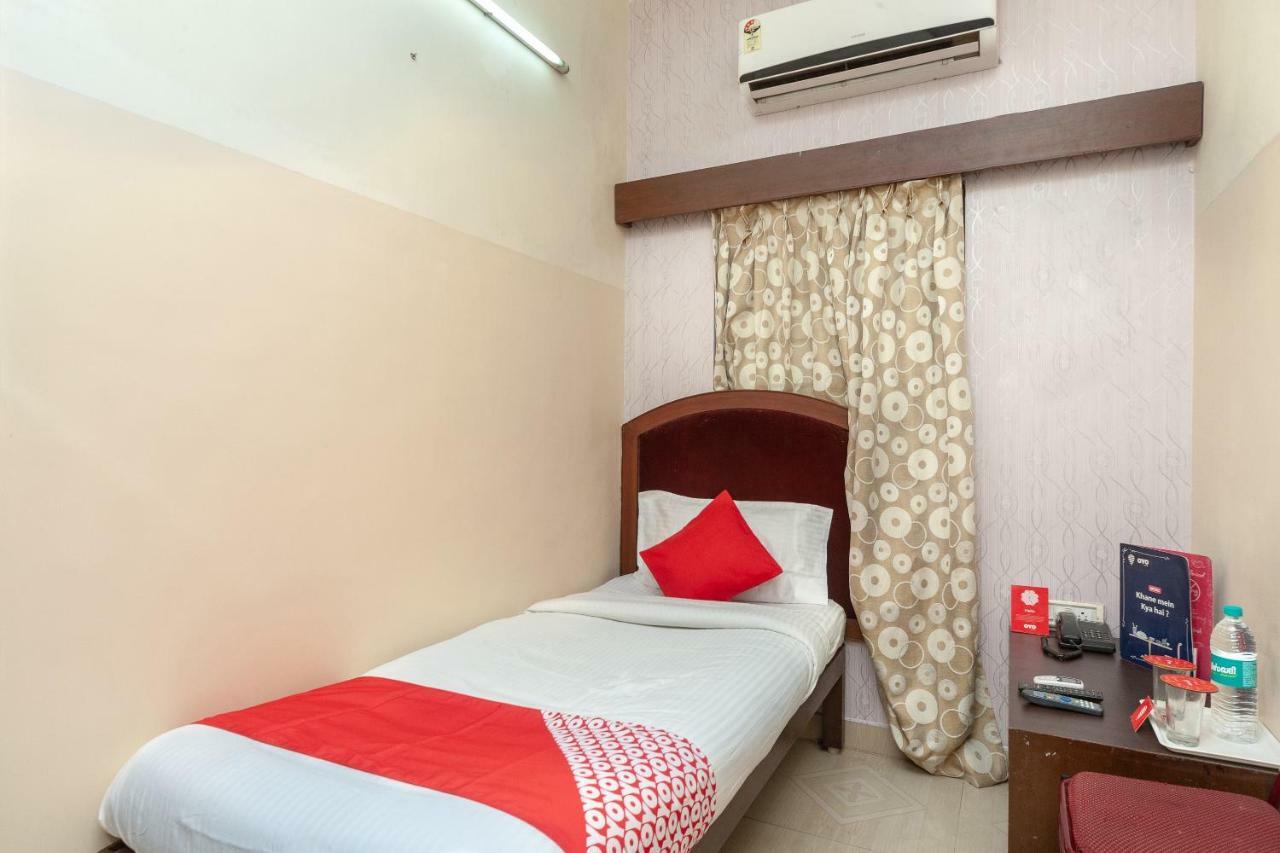 Oyo 8410 Rajeswari Tower Hotel เชนไน ภายนอก รูปภาพ